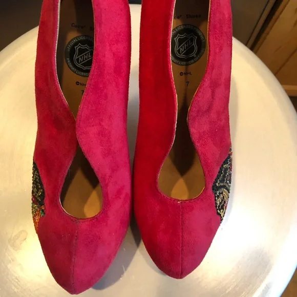 🏒RARE ‼️Like New NHL Chicago Black Hawks  Sky High Design Platform Heels size 7 - Picture 6 of 11